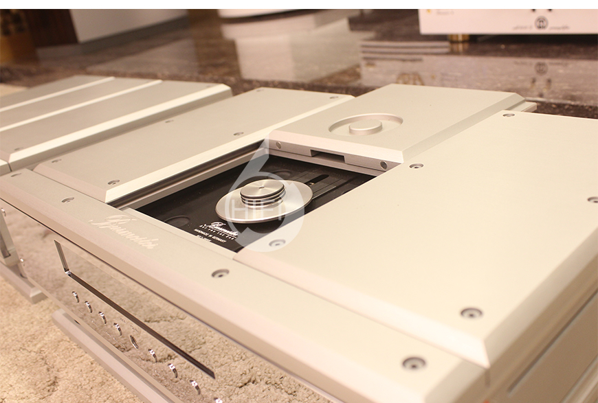 柏林之聲 069,Burmester 069,柏林之聲分體式旗艦CD機